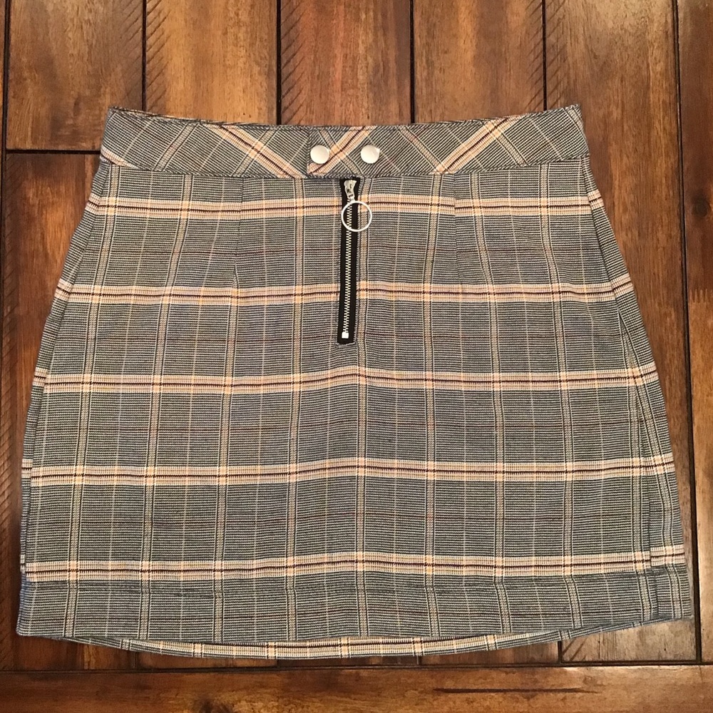 E600 GUC Pacsun Plaid Skirt